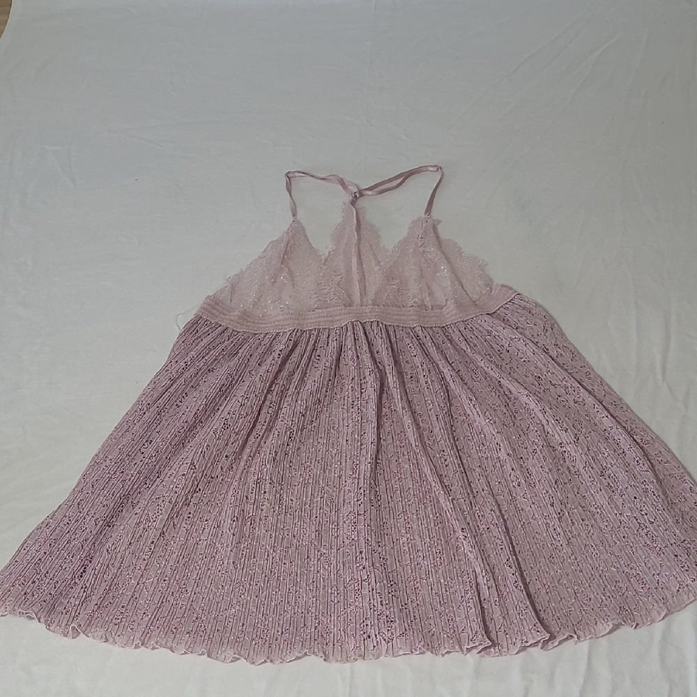 Victoria's Secret Blush Lace Lingerie - L NWOT, Never Worn
